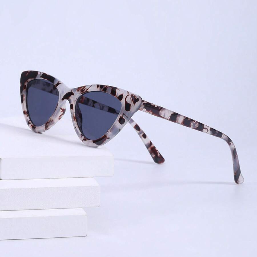 Occhiali Cat-Eye alla Moda, un - Sunglasses Cat Eye recensione e prezzo