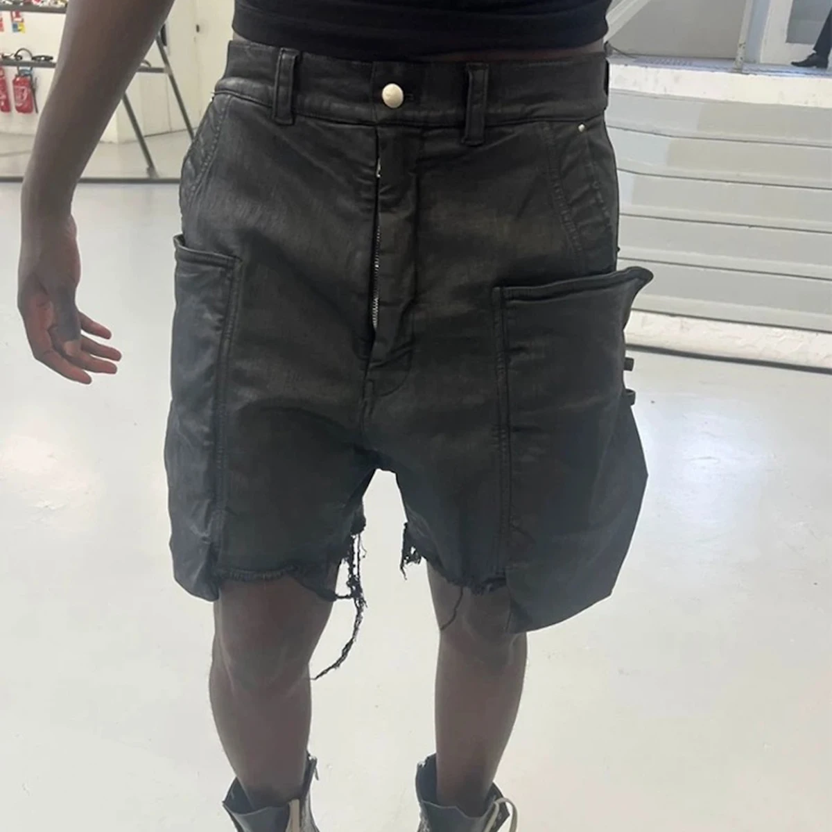 Pantaloncini di jeans rivestit - Shorts Denim Frayed recensione e prezzo