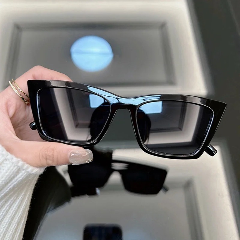 Occhiali da Sole Retrò Stile C - Sunglasses Cat Eye recensione e prezzo